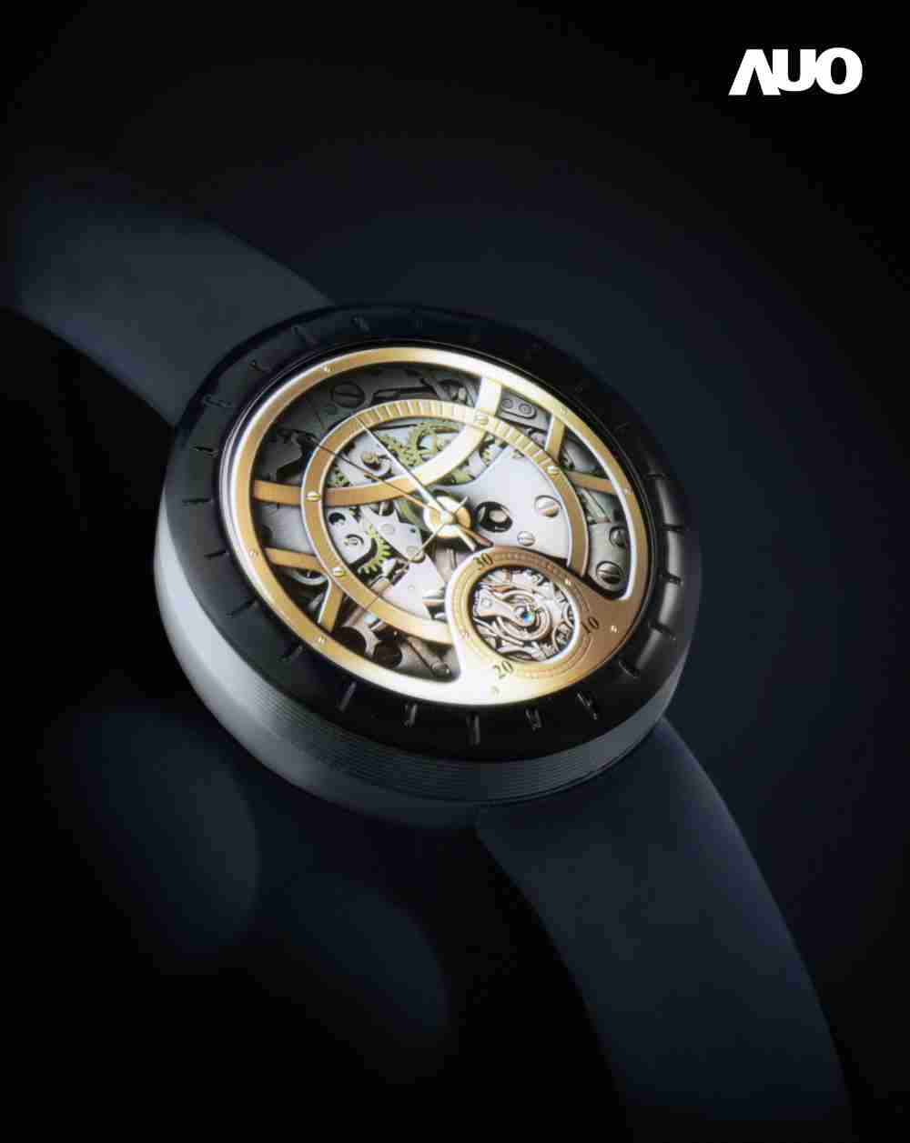 红龙扑克跨域整合Micro LED产业链，，，，领先布局完整智能显示生态圈，，推出1.39吋商品化的智慧手表，，，，正式迈向量产元年