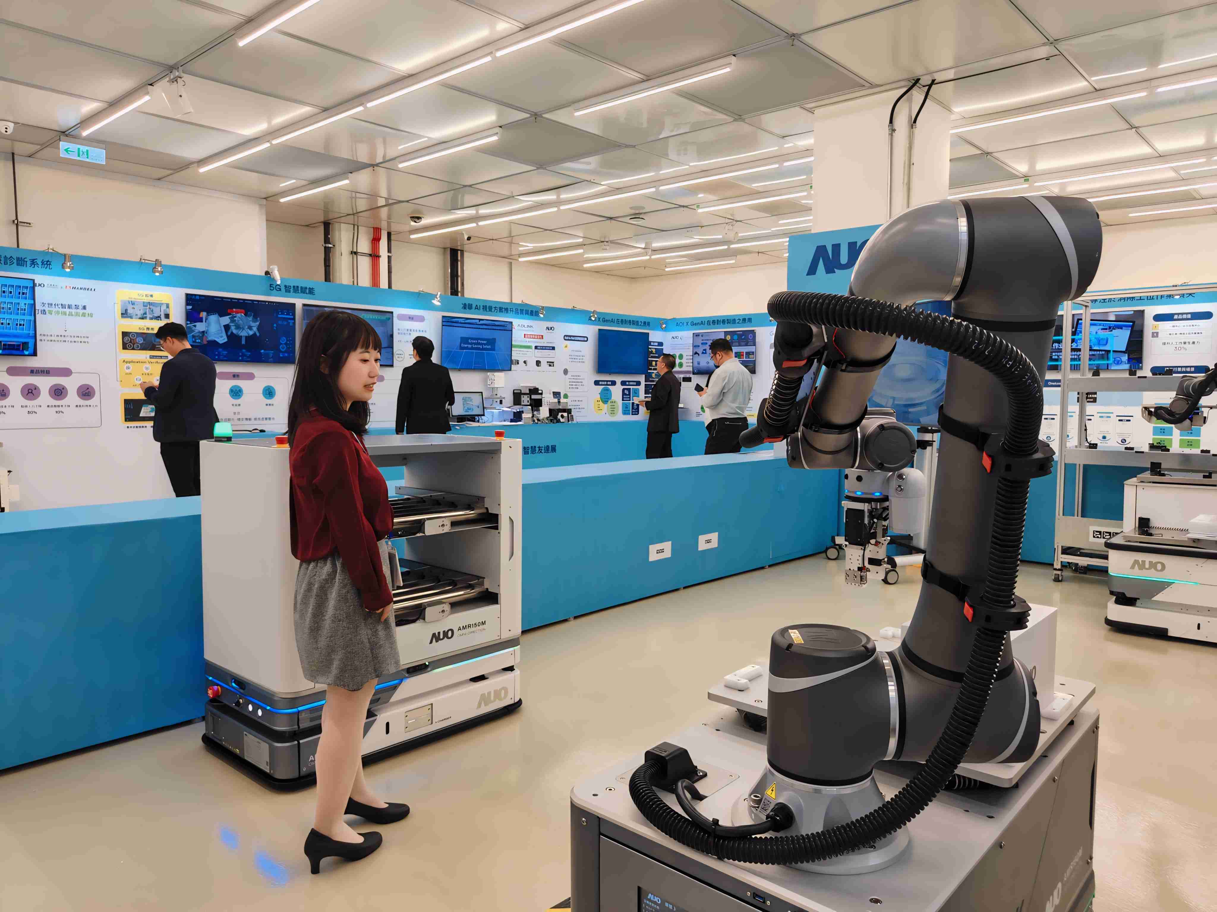 2024智能红龙扑克展邀集生态圈伙伴共同参展，，从数字应用、、、净零减碳到能源发展，，，创造全方位永续商机，，，，携手生态圈伙伴迈向永续未来